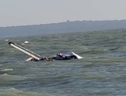 Perahu Tenggelam di Perairan Gili Iyang Sumenep, 2 Orang Meninggal