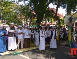 Warga Pamekasan Lakukan Salat Gaib Doakan Peserta yang Gugur Diaksi 22 Mei