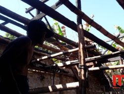 Pasca Kebakaran, Pasangan Lansia di Pamekasan Terlantar