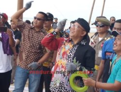 Parade Layang-Layang Hibur Masyarakat di Event Batik On The Sea 2019