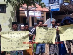 Warga Ganding Sumenep Protes Calon Kades Dari Luar