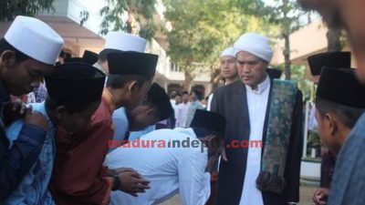 KH. Sholahur Robbani