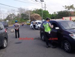 Hari Kedua Gelar Operasi Patuh Semeru, Polres Sampang Tilang 105 Pengendara