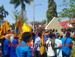 Protes Tindakan Aparat, PMII Demo Mapolres Sampang