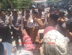 Diluruk Massa, Kacabdin Sumenep Salahkan Jurnalis
