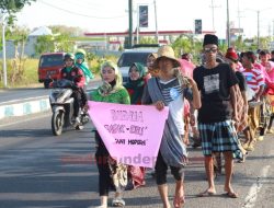 Peringati Bulan Bahasa dan Sastra, Mahasiswa STKIP PGRI Sumenep Gelar Karnaval Budaya