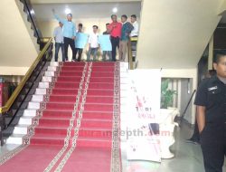 Tak Pernah Ditemui Bupati, Mahasiswa Orasi di Dalam Gedung Pemkab