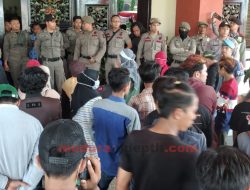 Tak Ditemui, Demonstran Tuding Bupati Sumenep Alergi dengan Orang Kepulauan