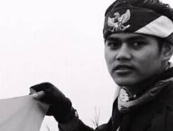 Sarjana-sarjana Kertas