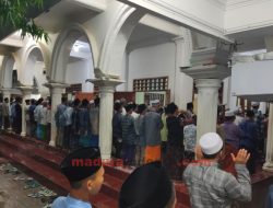 Gus Sholah Wafat, Pondok Pesantren Assirojiyyah Kajuk Sampang Gelar Shalat Ghaib