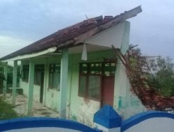 Lagi, Gedung Sekolah di Sampang Ambruk