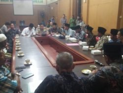 Warga Tutup TPA, Bupati Bangkalan: Saya Mohon Dibuka