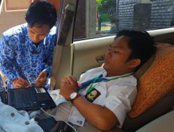 Di Tengah Penyakit Ginjal, Moh. Rosul Ikuti UNBK