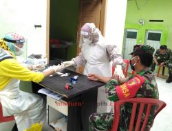Puskesmas Kedungdung Periksa 11 Anggota TNI Menggunakan Rapid Tes Covid-19