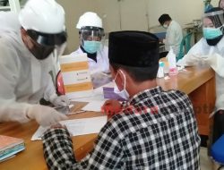 65 Calon Guru Tugas Ponpes di Pamekasan Ikuti Rapid Test