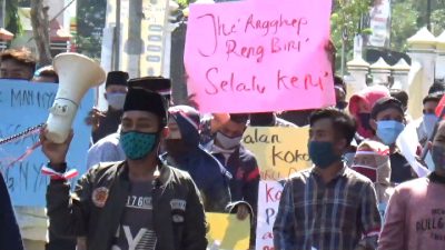 Mahasiswa dan Keluarga Korban Pemerkosaan Datangi Polres Bangkalan