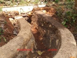 Proyek Saluran Irigasi di Dusun Pao Bawang Tanpa Papan Nama