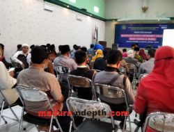 Kemenag Sampang Salurkan Bantuan Kartu Internet untuk Belajar Daring