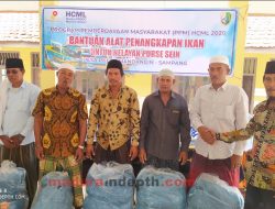 Peduli Nelayan Pulau Mandangin, HCML Salurkan Bantuan Jaring Purse Sein