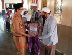 Masjid Hingga Ponpes Dapat Dana Hibah, Bupati Pamekasan : Untuk Fondasi Agama