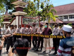 Massa Desak BK Segera Ungkapan Kasus Pemalsuan Tandatangan Dana CSR