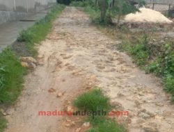 Licin dan Berbatu, Akses Jalan Potoan Daja Dikeluhkan