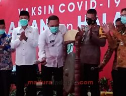 Vaksinasi di Sampang, Bupati: Aman dan Halal