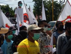 Demonstran Minta Kejari Sampang Ungkap Kasus Korupsi DD Sokobanah Daya