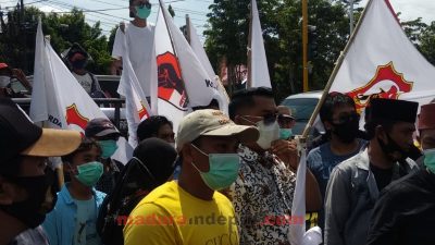 Demo Sampang Korupsi DD Sokobanah Daya