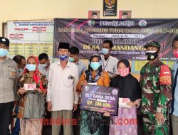 Pemdes Pulau Mandangin Salurkan BLT DD 2021 Tahap I kepada 365 Warga