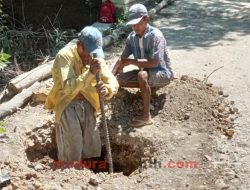 Pipa Trandist di Desa Banjar Tabulu Bocor, PDAM Trunojoyo Lakukan Perbaikan