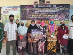Pemdes Pulau Mandangin Salurkan BLT DD Bulan Juni, Juli dan Agustus 2021