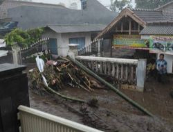 15 Orang Hanyut Banjir Bandang Kota Batu
