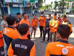 Bantu Warga Terdampak Erupsi Semeru, Pemkab Pamekasan Kirim Logistik ke Lumajang