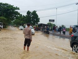 Hujan Deras, Jalan Nasional Sampang-Bangkalan Terendam Banjir