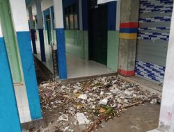 Gelombang Pasang Air Laut Masuk SMKN 3 Sampang