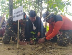 FPRB Bersama Ketua PCNU Sampang Tanam 10 Ribu Pohon di Tambelangan
