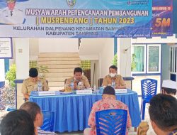 Camat Sampang Minta Kelurahan Garap Usulan Skala Prioritas dalam Musrenbang
