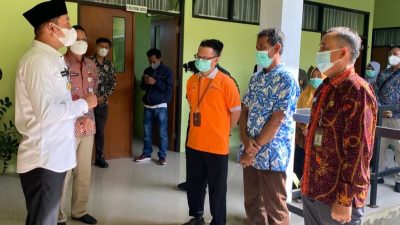 Wabup Sampang sidak puskesmas camplong