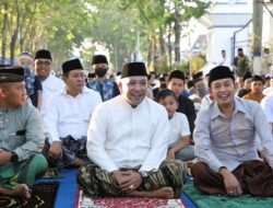 Bupati dan Wabup Sampang Salat Ied Bersama Warga