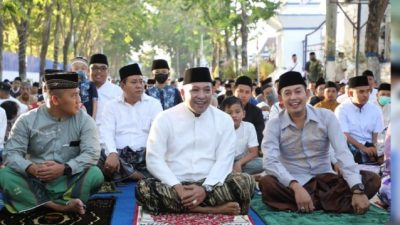 Bupati dan Wabup Sampang Salat Ied Bersama Warga
