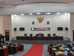 DPRD Sampang Gelar Paripurna PU Fraksi Atas Raperda P-APBD 2022, Wabup Sampaikan PAD