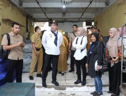 Bupati Sampang Bakal Penjarakan Petugas Nakal di Pasar Srimangunan