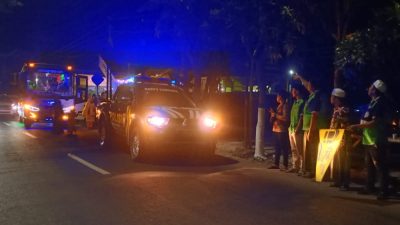 PT Albarokah Tour and Travel Berangkatkan 45 Jemaah Umroh ke Tanah Suci