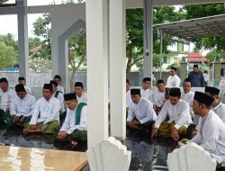 Jelang HSN 2022, ASN Kemenag Sampang Ziarahi Makam Ulama dan Pahlawan