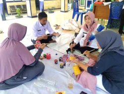 PKK Kelurahan Dalpenang Manfaatkan Barang Bekas Jadi Bernilai Ekonomis