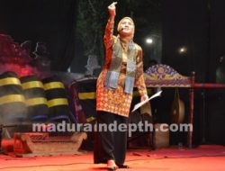 Istri Bupati Sampang Bacakan Puisi ‘Madura Akulah Darahmu’ di Panggung Budaya 2022
