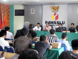 Bawaslu Sampang Gelar Bimtek Tahapan Pengawasan Pemilu 2024