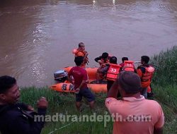 Kronologi Lengkap Hilangnya Manusia Silver yang Terseret Arus Sungai di Sampang