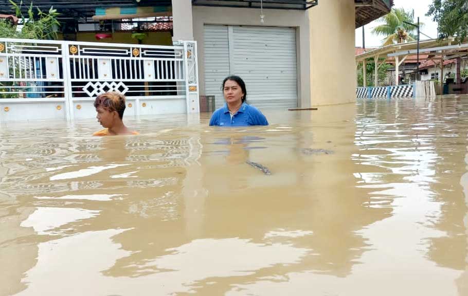 Akibat Banjir Sampang, 12 Ribu Pelanggan PLN Terdampak Pemadaman ...